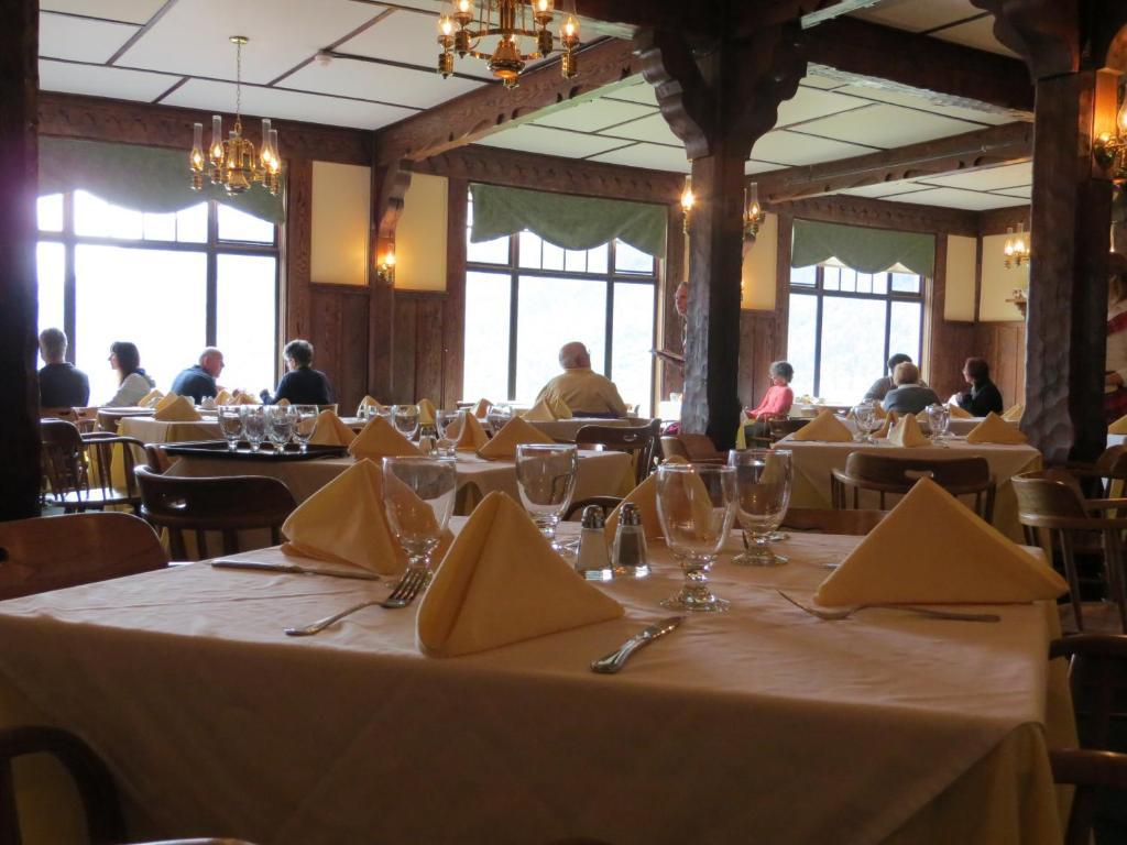ווטרטון פארק Prince Of Wales Hotel מראה חיצוני תמונה