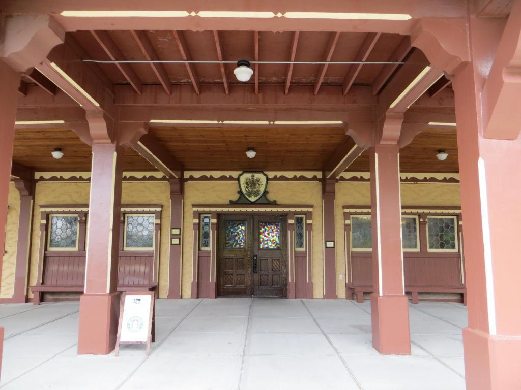 ווטרטון פארק Prince Of Wales Hotel מראה חיצוני תמונה